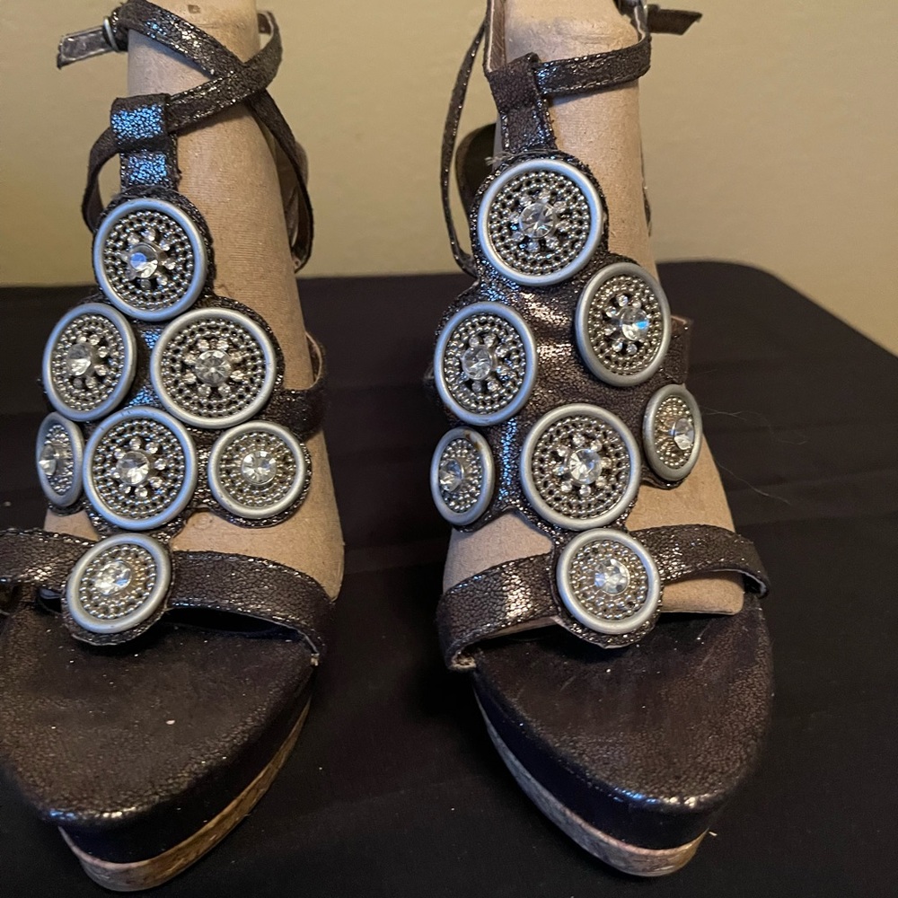 Metallic Heels - Picture 2 of 3